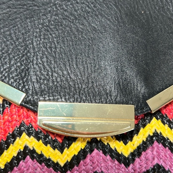 Olivia & Joy Clutch - Picture 4 of 7